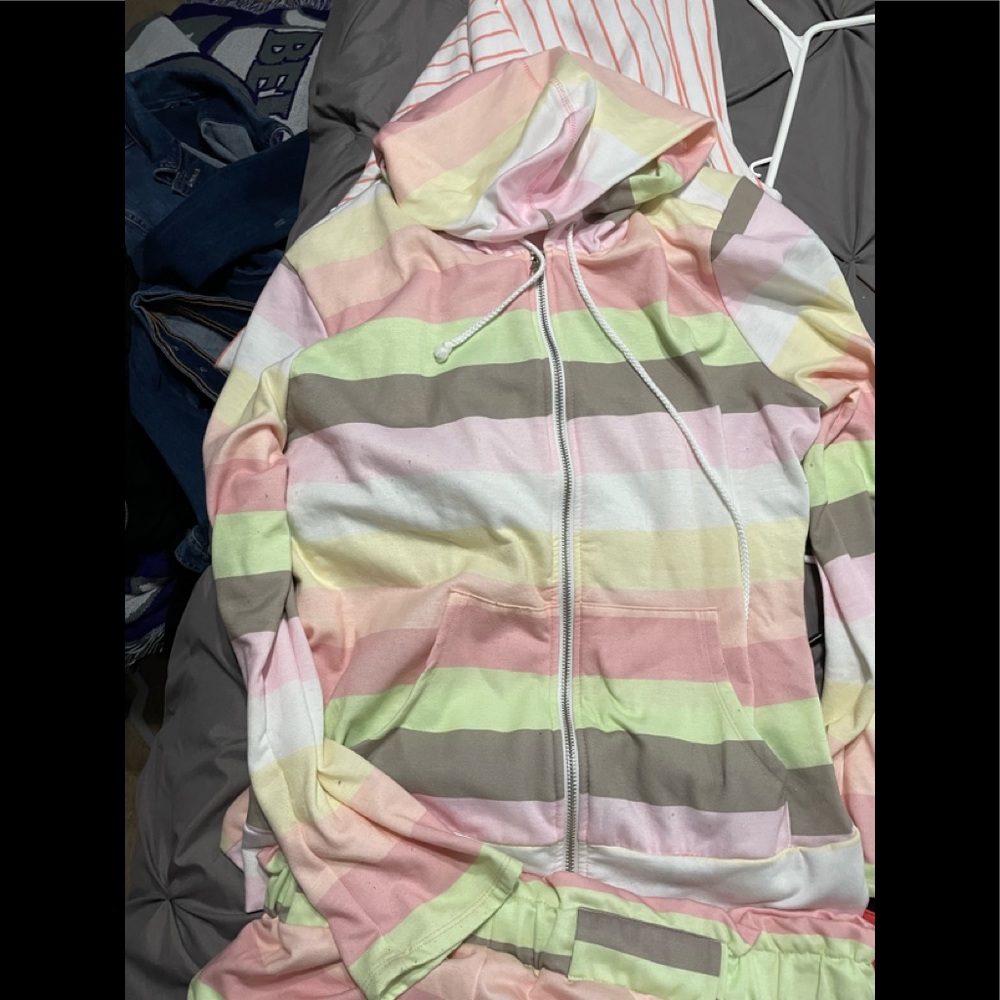 Cute Sweatshirt/short set XL